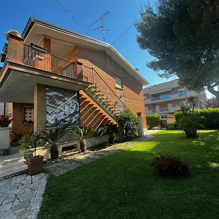 Pm 10 Via Leone * Giulianova