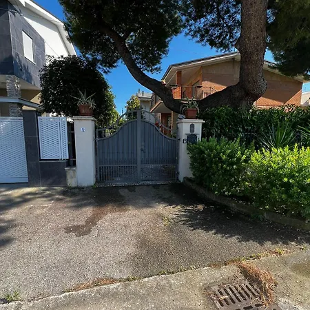 Apartment Pm 10 Via Leone